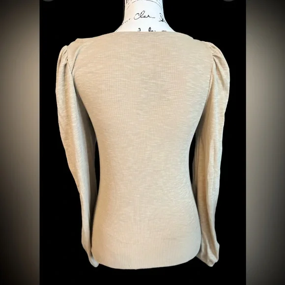 NWT GAP Black V-Neck Sweater - Picture 2 of 6